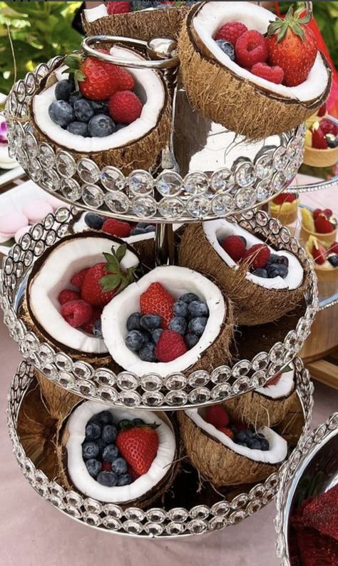 Tropical Island Aesthetic Food, Coconut Fruit Bowl, Beach Wedding Finger Foods, Coconut Themed Party, Tropical Wedding Food Ideas, Coconut Party Decoration, Hawaiian Bridal Shower Ideas Food, Tropical Quinceanera Theme, Bali Themed Party