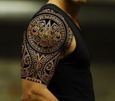 Tattoos Arm Mann, Tattoos Chest, Tato Maori, Azteca Tattoo, Mayan Tattoos, Aztec Tattoo Designs, Polynesian Tattoo Designs, Marquesan Tattoos, Maori Tattoo Designs