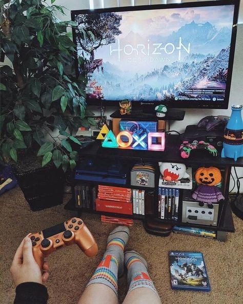 Gamer Room Diy, Geek Room, Nerd Room, Video Game Room Design, Video Game Rooms, Bedroom Setup, Gaming Room Setup, Gamer Room, Video Game Room