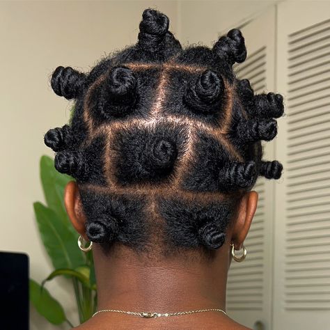 Bantu knots on natural hair 4c Bantu Knots, Bantu Knots Hairstyles, Bantu Knot Hairstyles, Bantu Knot Out, Natural Hair Tutorials, Bantu Knots, Natural Hair Short Cuts, Hair Help, 4c Natural Hair