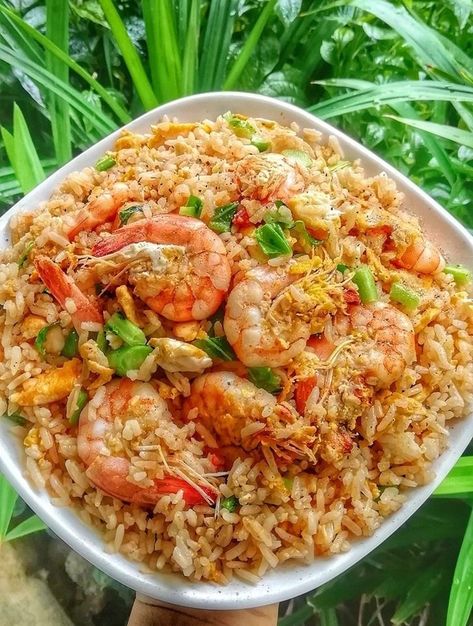 Seafood Aesthetic, Chinese Fried Rice, Rice Fried, Mall Food Court, Seafood Rice, Shrimp Fried Rice, Food Court, Sea Food, Cauliflower Rice