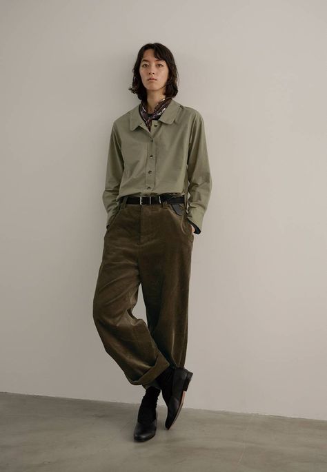 Corduroy Pants Outfit, Cord Pants, Cords Pants, Cat Room, Casual Work, Fall 2024, Corduroy Pants, Outfits Aesthetic, Work Casual