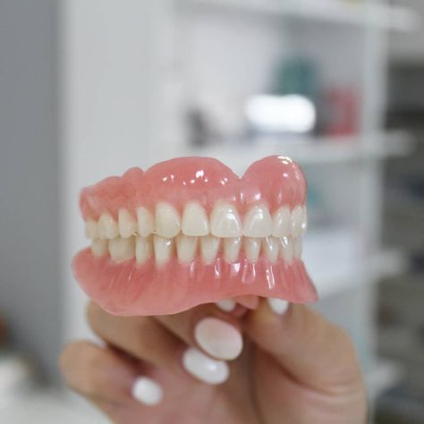 Dental Dentures, Teeth Aesthetic, Dental Quotes, Dental Photography, Dentistry Student, Dental Anatomy, Aesthetic Dentistry, Dental Technician, Dental Life