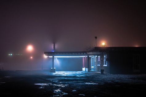 Liminal Parking Lot, Liminal Space Fog, Abandoned Motel Aesthetic, Liminal Space Motel, Liminal Space Gas Station, Empty Parking Lot, Todd Hido, Cinematic Photography, Urban Photography