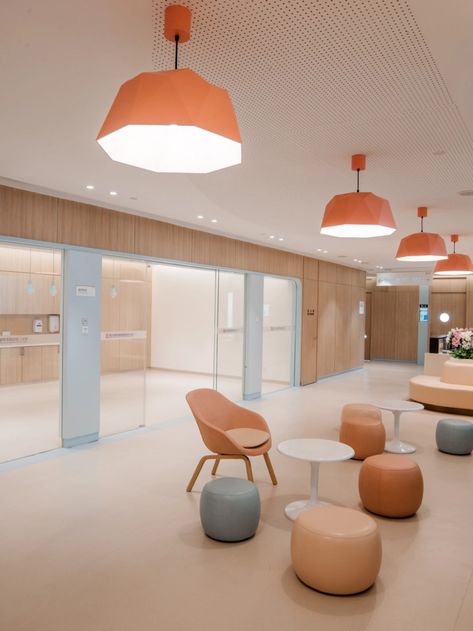 Taihoe QuanZhou Healthcare Center - Healthcare Snapshots Healthcare Center, Healthcare Interior Design, Cabinet Medical, Clinic Interior, Hospital Interior, Clinic Interior Design, Office Space Design, Hospital Interior Design, Hospital Design