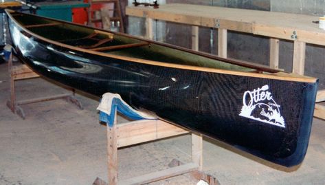 Small Canoe, Canadian Canoe, Wood Boat Building, Canoe Building, Flexible Wood, Wood Core, Building Process, Wood Boats, Canoes