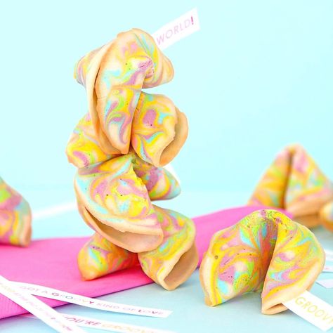 You guys are out of this world!!!! ✌🏻👽 Get the recipe for these tie dye fortune cookie valentines on the blog! 🌈🍪🌈🍪 #awwsamsweettooth Cookie Valentines, Popsugar Food, Fortune Cookies, Valentines Day Food, Think Food, Fortune Cookie, Party Desserts, Valentines Party, Chocolate Cake Recipe