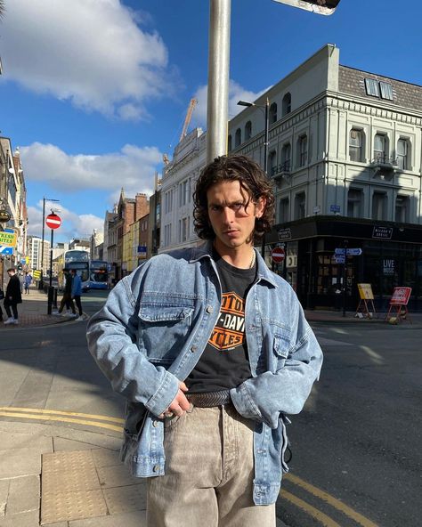 Regan Walker, Body Forms, Denim Jacket Fashion, Body Form, Streetwear Outfits, Streetwear Outfit, Denim Jacket, Outfit Inspirations, Bomber Jacket