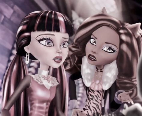 Monster High Matching Pfp Duo, Matching Pfps Monster High, Monster High Duo, Draculaura And Clawdeen Matching Pfp, Clawdeen And Draculaura Matching Pfp, Monster High Matching Pfps, Monster High Pfp Matching, Monster High Matching Pfp, Clawdeen And Draculaura