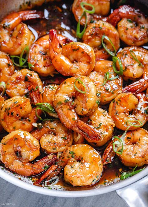 Sheet Pan Honey Garlic Shrimp, Spicy Honey Garlic Shrimp, Spicy Honey Shrimp, Tail On Shrimp Recipe, Honey Glazed Shrimp Recipes, Quick Dinner Meals, Shrimp Dinner Ideas, Shrimp Sauteed, Shrimp Dinners