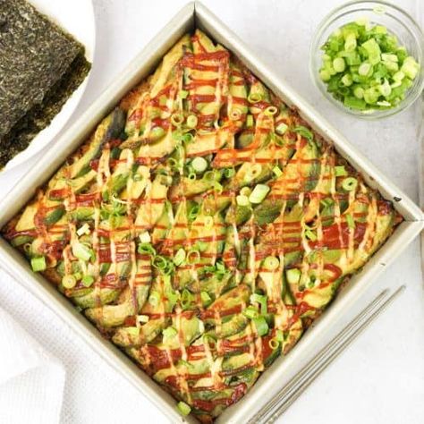 Spicy Tuna Sushi Bake (Using Canned Tuna!) - Christie at Home Tuna Sushi Bake, Baked Sushi Recipe, Spicy Tuna Sushi, How To Make Tuna, Fish Entrees, Sushi Bake, Tuna Mayo, Tuna Sushi, Baked Avocado