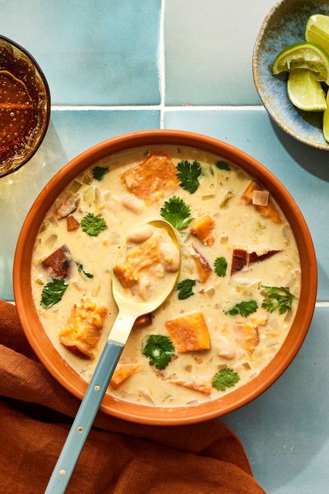 A Bowl of Creamy White Chili with Sweet Potatoes & Beans Will Warm You from the Inside Out White Bean Sweet Potato Chili, Easy Recipes With Sweet Potatoes, Sweet Potato Bowl Recipes, Easy Healthy Soups, Sweet Potato Meals, Healthy Lunch Ideas Easy, Soup With Sweet Potato, Creamy White Chili, White Sweet Potato