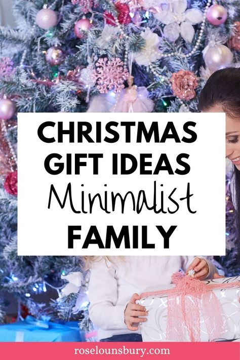 Being a minimalist family doesn’t mean no Christmas gifts in our home. See what gifts I’m getting for my kids this Christmas. See how we stay clutter free in our home with our Christmas gift ideas. Find more minimalism lifestyle and simple living tips here. Gift Ideas Minimalist, Being A Minimalist, Minimalist Gift Ideas, Become A Minimalist, Garfield Christmas, Minimalist Family, Diy Stocking Stuffers, Diy Stockings, Book Purse