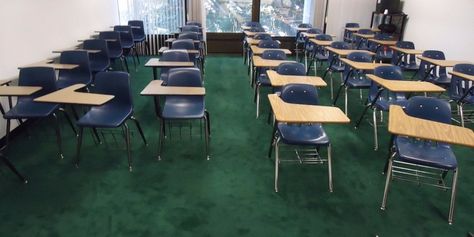 College Classroom, Black Teachers, Teaching Profession, Student Behavior, Green Room, Three Kings, Middle School Student, Spanish Class, Secondary School