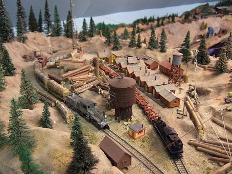 Yosemite Valley Model Railroad - Logging Camp 6 in the woods above Incline. Note the working sky-line. N Scale Train Layout, Old Western Towns, N Scale Layouts, Old West Town, Model Training, N Scale Model Trains, N Scale Trains, Station Service, West Town