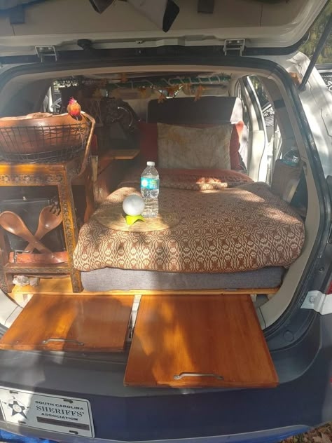 Car Camping Organization, Living In Car, Suv Camper, Camper Van Life, Suv Camping, Road Trip Camping, Adventure Car, Kombi Home, Micro Camper