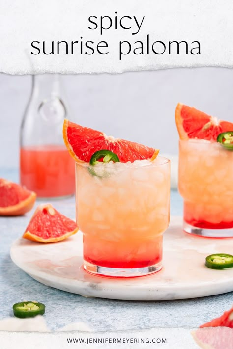 Soju Recipes, Spicy Paloma, Tequila Sunrise Recipe, Paloma Recipe, Wedding Drink Menu, Paloma Cocktail, Shakes Drinks, Sweet Tart, Breakfast Drink