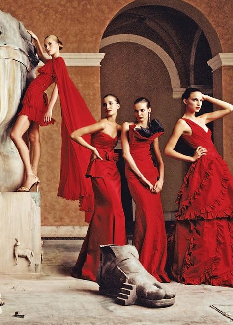 Elegance in quantity Women In Red, Somerset House, Valentino Haute Couture, House London, Simply Red, Valentino Couture, Azzedine Alaia, Red Gowns, Valentino Rossi