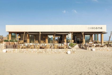 Beach Club Restaurant, Beach Restaurant Design, Beach Architecture, Beach Coffee, Outdoor Restaurant Design, Beach Restaurant, Sea House, Beach Lounge, Beach Cafe