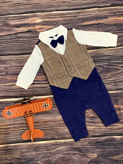 Brown and Blue Baby Patterned Boy Gentleman Bow-tie Bodysuit by TinysweetpeaBoutique on Etsy Blue And Brown Christmas, Baby Tuxedo, Easter Carnival, Pink Tutu Dress, Ring Boy, Casual Halloween, Girls Tutu Dresses