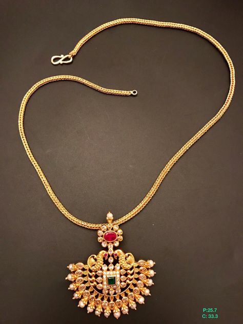 Naan Patti Necklace, Pendent Designs, Kids Gold Jewelry, Hand Chain Jewelry, Antique Gold Earrings, Beautiful Pendants, Gold Temple Jewellery, Fine Gold Necklace, Gold Bridal Necklace