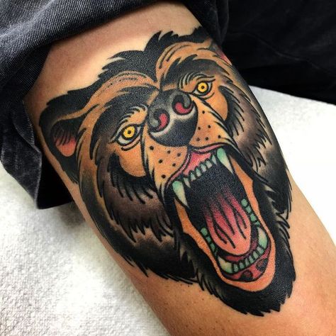 Traditional Bear Tattoo, Grizzly Bear Tattoos, Traditional Tattoo Reference, Super Mad, Traditional Tattoo Man, Bear Tattoo Designs, Traditional Tattoo Old School, Traditional Tattoo Inspiration, Swedish Summer