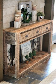 Entryway Diy, Euro Trash, Wood Business, Rustic Farmhouse Living Room, Italian Interior, Hallway Designs, Hallway Design, Designer Living, Foyer Decorating