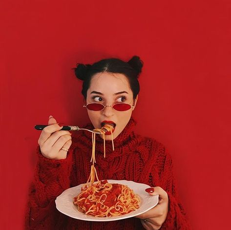 Food Photoshoot Model, Food Model Photoshoot, Person Eating Photography, Eating Pasta Photography, Spaghetti Photoshoot, Pasta Photoshoot, Customer Photography, Food Portrait, Party Design Poster