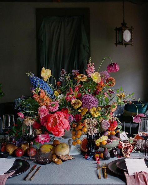 Natural Tables, Favorites Party, Still Life Photography Ideas, Art Still Life Photography, April Rose, Cozy Brunch, Creative Still Life, Setting A Table, Lesbian Weddings