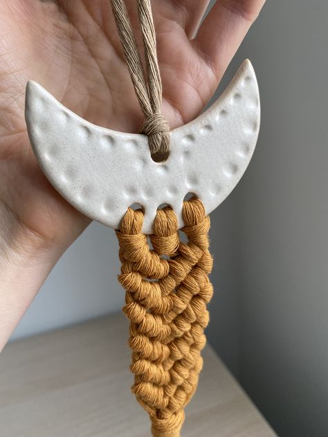 Air Dry Clay And Macrame, Pottery And Macrame, Ceramic And Macrame, Macrame Ceramic, Ceramic Macrame, Candle Logo Design, Boho Car Accessories, Air Dry Clay Projects, Polymer Clay Ornaments