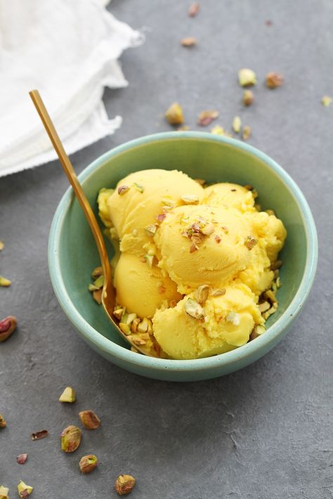 Saffron Ice Cream | girlversusdough.com @girlversusdough #girlversusdough Saffron Ice Cream, Persian Ice Cream, Hemgjord Glass, Mango Kulfi, Homemade Almond Milk, Homemade Ice Cream Recipes, Persian Food, Ice Cream Toppings, Homemade Ice