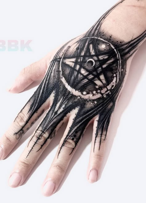 Cool Black Art Hand Tattoo / Pentagram with Halfmoon Video Games Tattoo Ideas, Dark Souls Tattoo Design, Dark Soul Tattoo, Dark Magic Tattoo, Dark Sign Tattoo, Dark Souls Sketch, Elden Ring Tattoo Ideas, Soulsborne Tattoo, Dark Fantasy Tattoo Ideas