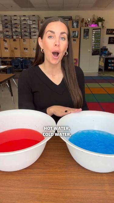 #convection #heattransfer #scienceismagic #scienceteacher #teachersoftiktok #LearnOnTikTok #stem #edutok Water Crafts Preschool, Science Experiments Kids Preschool, Toddler Science, Science Experiments Kids Elementary, Science Experiments Kids Easy, Experiments For Preschoolers, Science For Toddlers, Science Day, Science Week