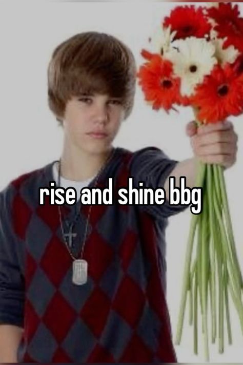 Justin Bieber Holding Flowers, Funny Justin Bieber Pictures, Justin Beiber Memes Funny Hilarious, I Was Just Joking Guys, Justin Bieber Memes Funny, Justin Beiber Meme, Young Justin Bieber, Justin Bieber Meme, Justin Beaver