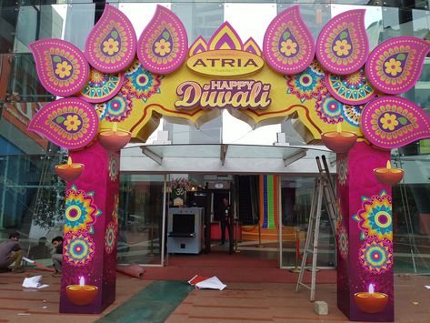 Entrance gate mall decor Atria Diwali 2019 -1 Diwali Event Ideas, Entrance Decoration For College Fest, Diwali Event Decorations, Diwali Stage Decoration, Diwali Event Decor, Diwali Stage Decoration In School, Main Gate Decoration For Diwali, Diwali Mall Decor, School Gate Decoration Ideas