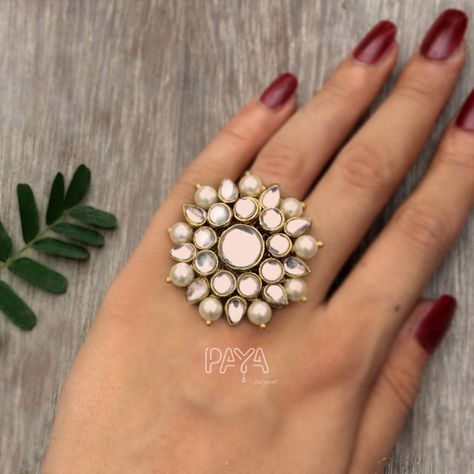 Indian Traditional Rings, Indian Rings Traditional, Silver Kundan Jewellery, Indian Ring Designs, Indian Jewelry Rings, Wedding Ring Indian, Cocktail Rings Statement, Kundan Rings, Indian Wedding Rings