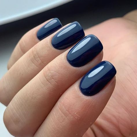 15ml/0.5oz We make every effort to display the colors our site as accurately as possible. However, please note that actual colors may differ slightly from how they appear on your screen due to varying monitor/device settings. Blue Gel Nails, Dark Blue Nails, Navy Nails, Navy Blue Nails, Deep Navy Blue, Hot Nails, Prom Nails, Gel Manicure, Nail Polish Colors