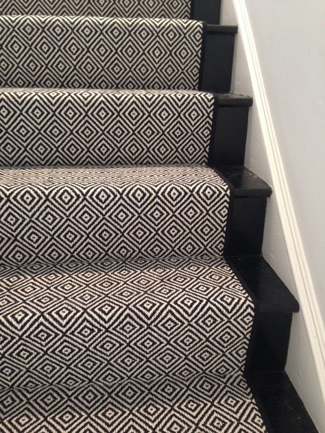 "Black Diamond" by Momeni! Construction: Hand-loomed Flatweave Multi-level Loop pile (13'2" wide)   This beautiful runner was fabricated and serged in Black Painted Stairs, Stairway Carpet, Black And White Stairs, Farmhouse Carpet, Carpet Staircase, Black Stairs, Staircase Runner, White Stairs, Stair Makeover