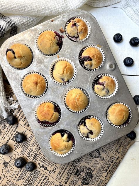 Weight Watchers blueberry muffins recipe baked in pan. 1 Point Blueberry Muffins, Weight Watchers Muffins Easy, Ww Blueberry Muffins 1 Point, Low Fat Blueberry Muffins, Weight Watchers Blueberry Muffins, Muffin Mix Recipe, Weight Watchers Muffins, Mini Blueberry Muffins, Blueberry Muffin Mix