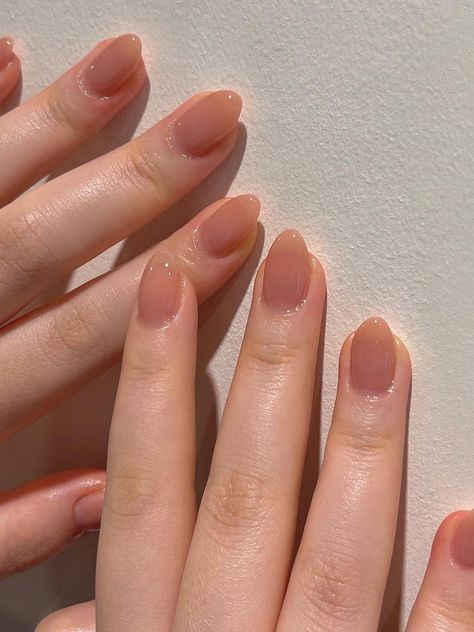 dark nude almond nails Clean Girl Nails Square, Nails Square Fall, Clean Girl Nails, Nails Ombre, Milky Nails, Girl Nails, Fall Designs, Dot Nail Art, Nude Nail