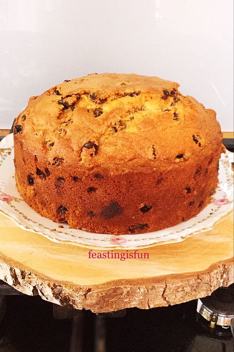 German Fruit Cake Recipe, Light Fruit Cake Recipe, Xmas Cake Recipes, English Baking, Sultana Cake, Fruitcake Cookies, Plum Cakes, Fruit Cake Recipe Easy, Light Fruit Cake