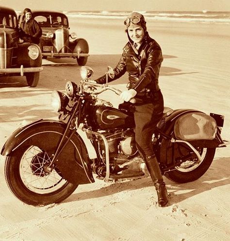 Big Motorcycle, Women Bikers, Indian Motors, Vintage Indian Motorcycles, Chicks On Bikes, Harley Davidson Chopper, Motorcycle Pictures, Old Motorcycles, Racing Girl