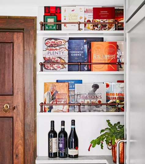 brass rail cookbook shelves | photo Stacey Branford Cookbook Display, Kitchen Bookshelf, Cookbook Storage, Cookbook Shelf, Organiser Cucina, Open Pantry, Inspiring Books, Farmhouse Side Table, Picture Shelves