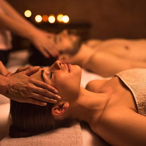 tmp_vlybQ7_c23af6b1bf0f1cdd_GettyImages-517796688 Massage Images, Couples Spa, Massage Center, Hand Massage, Coconut Oil For Skin, Thai Massage, Healing Therapy, Holistic Beauty, Deep Tissue Massage