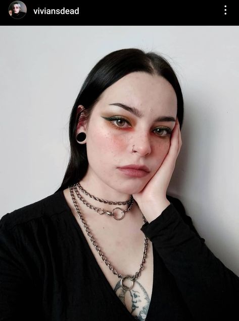 Minimalist Goth Makeup, Alt Girl Style, Rocker Makeup, Goth Make Up, Makeup 2024, Linda Hallberg, Selfie Inspo, Make Up Inspo, Goth Makeup