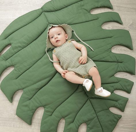 https://amzn.to/3kNfv1H Leaf Carpet, Tropical Decor Living Room, Botanical Nursery, Jungle Themed Nursery, Tropical Living Room, Nursery Carpet, Jungle Style, Business Ads, Mermaid Bedroom