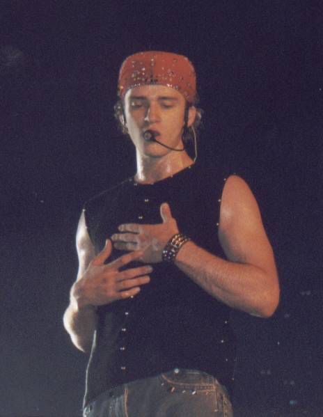 Justin Timberlake Bandana, 90s Justin Timberlake, Nsync Justin Timberlake, Nsync Birthday Party Ideas, Justin Timberlake Outfit, Justin Timberlake Concert Outfit 2024, Justin Timberlake Aesthetic, 2000s Guys, Justin Timberlake 90s