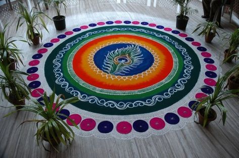 rangoli designs Round Rangoli, Sanskar Bharti Rangoli Designs, Rangoli Designs For Competition, Indian Rangoli Designs, Latest Rangoli, Rangoli Designs Latest, Indian Rangoli, Simple Rangoli Designs Images, Rangoli Patterns