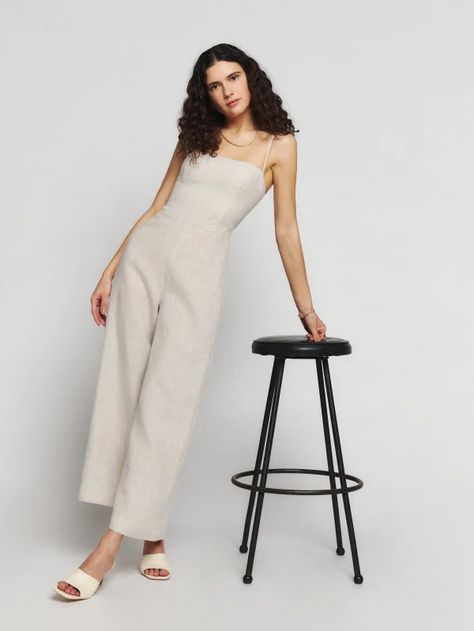 Linen Jumpsuit Outfit, 2023 Jumpsuit, Aesthetic 2023, One And Done, Europe Outfits, Mid Heel Sandals, Jumpsuit Outfit, Jumpsuit Summer, Linen Jumpsuit