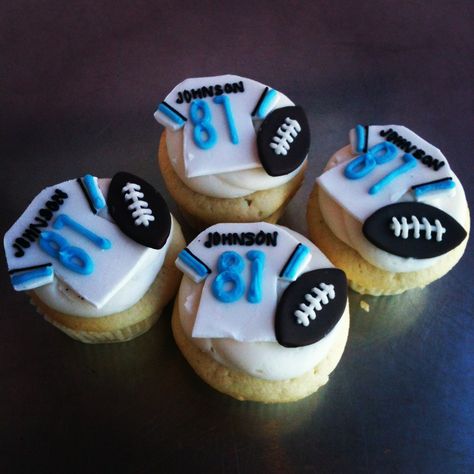 Detroit Lions cupcakes!!! Customize your order today!  Http://www.carytown-cupcakes.com Lion Cupcakes, Detroit Lions, Cupcakes Decoration, Cake